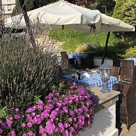 Lägenhet Garden In Santa Marina Village *